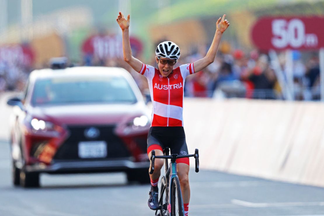 Anna Kiesenhofer, ganadora del oro olímpico en Tokio.