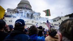 CNNE 1039286 - muestran un nuevo video de insurreccion en el capitolio