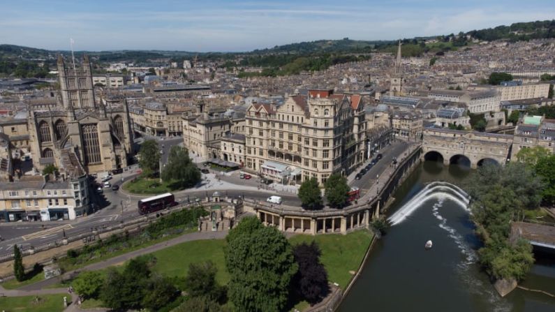 Las grandes ciudades balneario de Europa: Una serie de ciudades balneario de toda Europa, entre las que se encuentra Bath Inglaterra, en la foto, entraron en la lista como grupo colectivo. La propia ciudad de Bath es un sitio de la Unesco desde 1987.