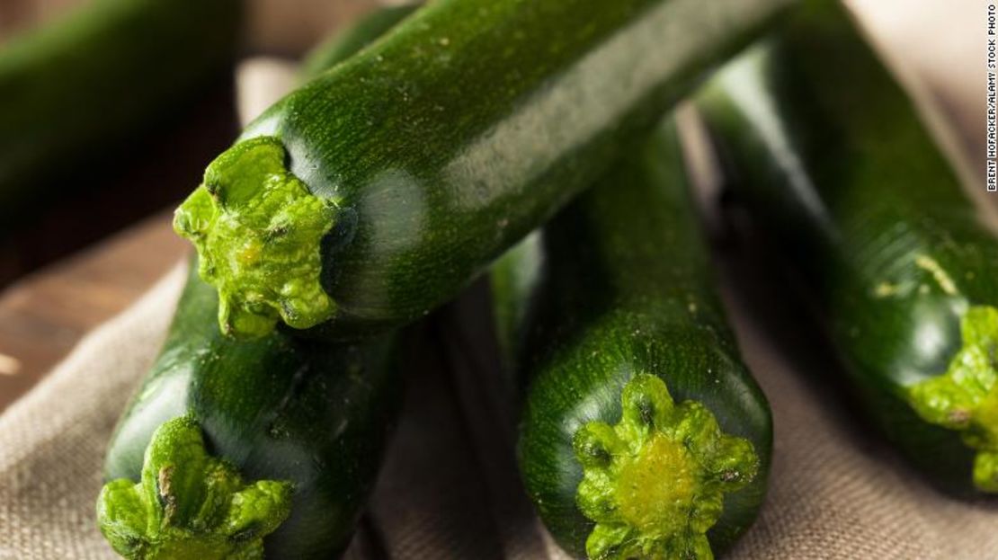 La calabacita puede ser la estrella de la comida o estar escondida como guarnición.