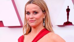 CNNE 1042978 - reese witherspoon es tendencia, vendio hello sunshine