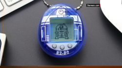 CNNE 1043098 - regresa el tamagotchi con un toque de "star wars"