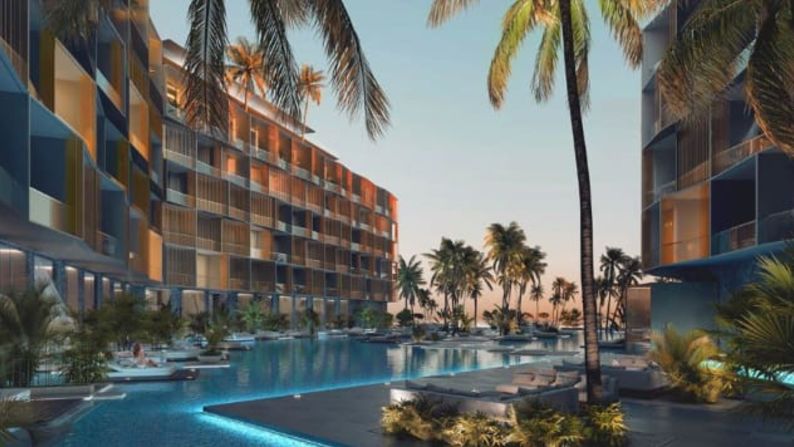 Costa Azul: La zona de la Costa Azul de la isla de Europa Central cuenta con hoteles que llevan el nombre de las zonas de descanso de la Riviera Francesa: Mónaco, Niza, Cannes y Saint Tropez. El personal de estos hoteles es francófono.