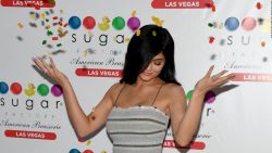 CNNE 1047921 - dulces y pintura en el cumpleanos de kylie jenner