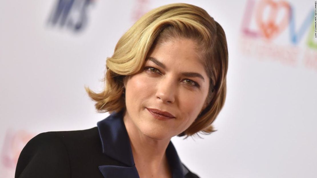 CNNE 1049123 - 2f210813102258-01-selma-blair-file-2019-super-tease