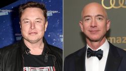 CNNE 1050518 - jeff bezos 'pelea' la luna a elon musk y spacex