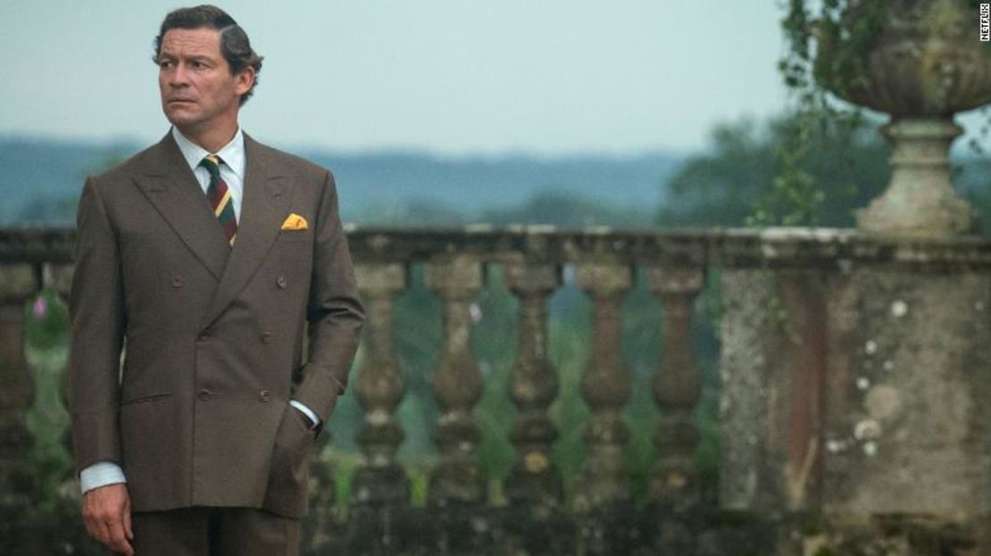 Dominic West como el príncipe Carlos en "The Crown" de Netflix.