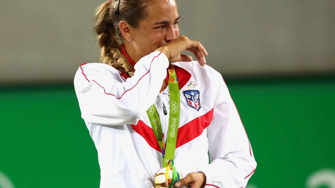 CNNE 1051777 - monica puig- "hacer deporte es fundamental para la salud mental"