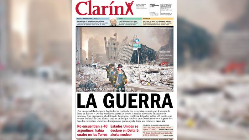 "La Guerra", es el título de portada que eligió el diario Clarín de Argentina en su edición posterior al ataque.