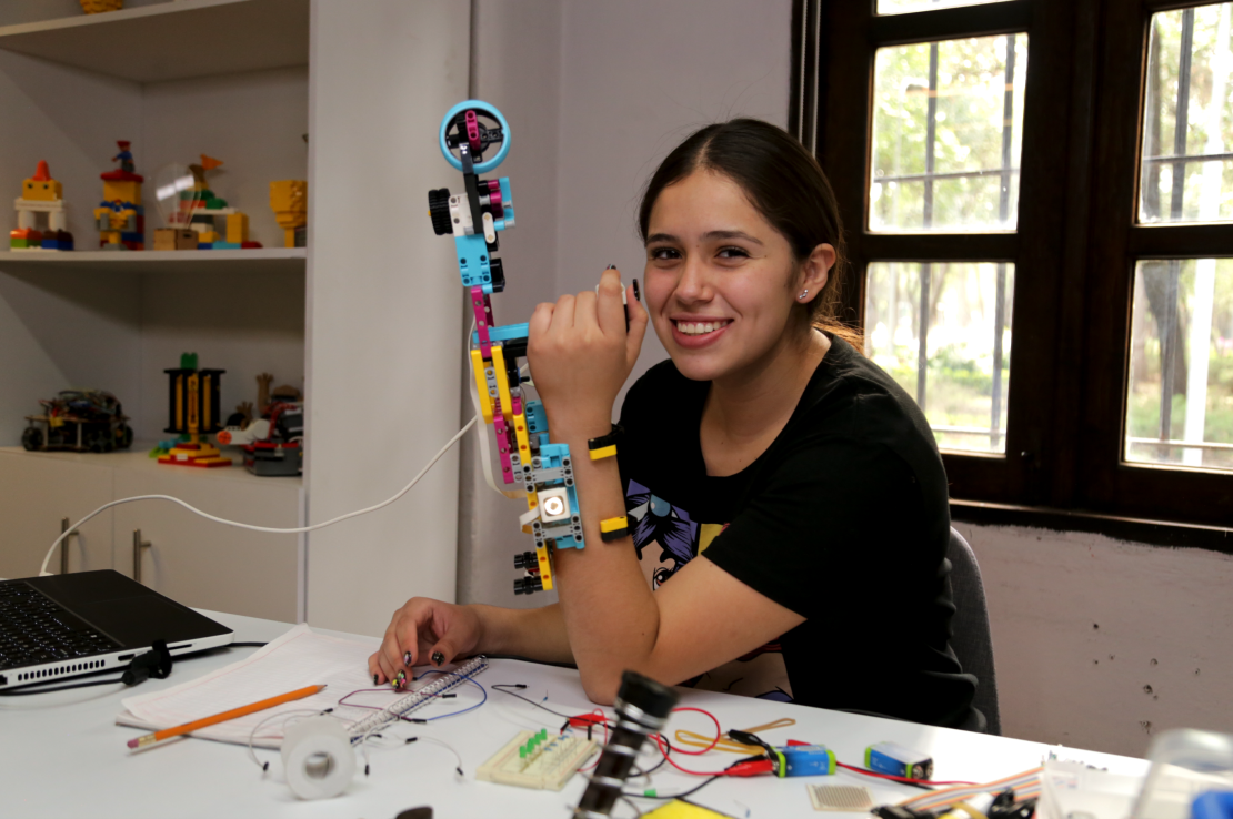 Aranza Méndez es campeona y líder en robótica, y este año participará en el Congreso Internacional de Astronáutica de Dubai.