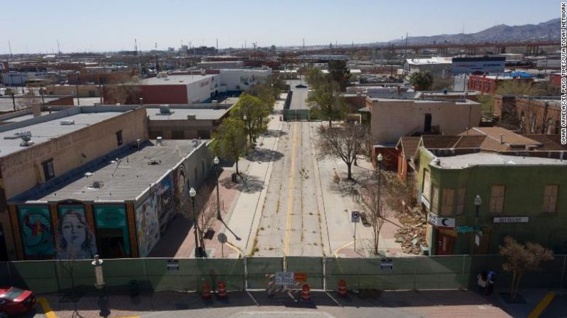 Una calle del barrio de Duranguito en el centro de El Paso. El barrio acogió a figuras históricas mexicanas como Pancho Villa y Francisco I. Madero, que fueron clave en la Revolución Mexicana de 1910.