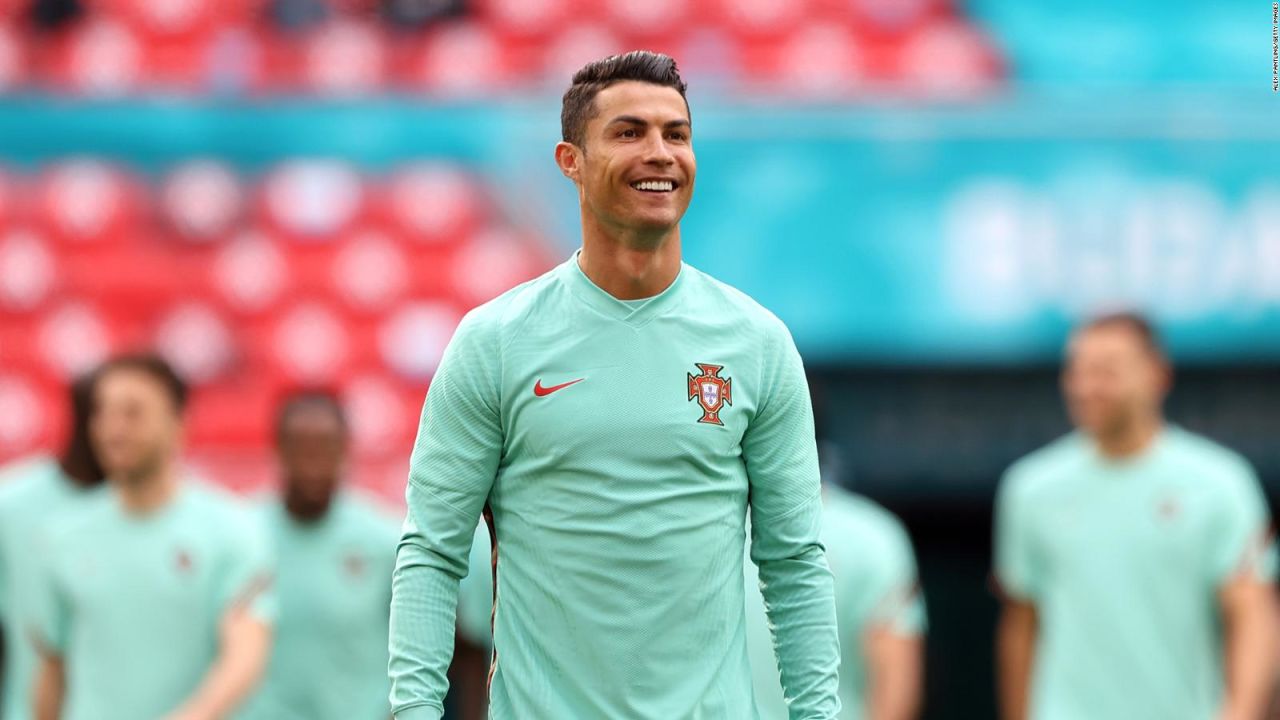 CNNE 1057145 - el efecto cristiano ronaldo- suben acciones del united