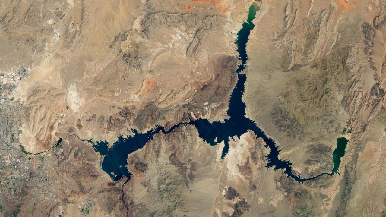 CNNE 1057946 - mira imagenes comparativas de la sequia en el lago mead
