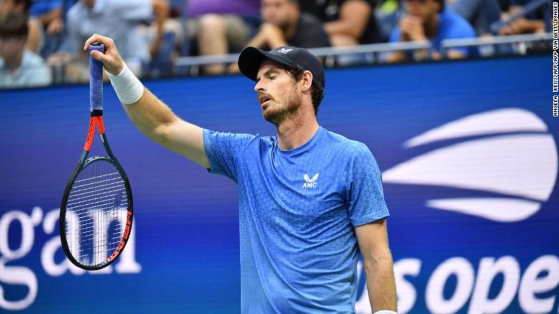 Andy Murray se quejó de los largos descansos tomados por Stefanos Tsitsipas.