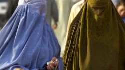 CNNE 1058770 - ser mujer bajo el regimen taliban, segun una experta