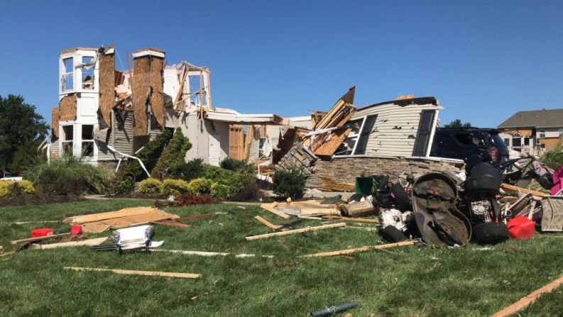Una granja destruida en Mullica Hill, Nueva Jersey, debido al impacto de los remanentes del huracán Ida.