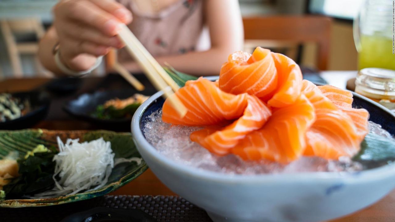 CNNE 1060708 - conoce cual es el pescado mas saludable para comer