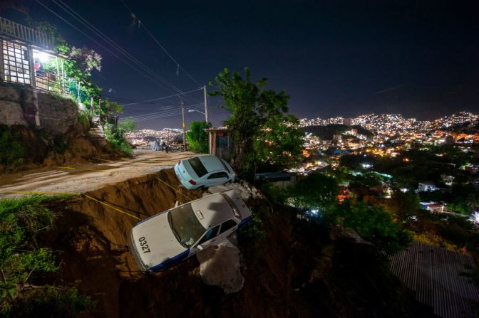 El epicentro se ubicó a 14 kilómetros al sureste de Acapulco y ocurrieron más de 150 réplicas durante la noche.