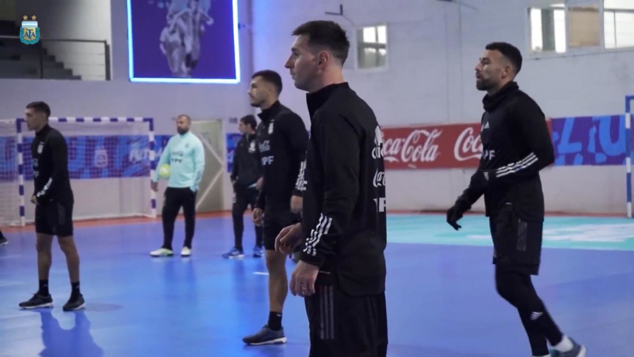 CNNE 1064009 - futbol sala para messi y argentina antes de enfrentar a bolivia