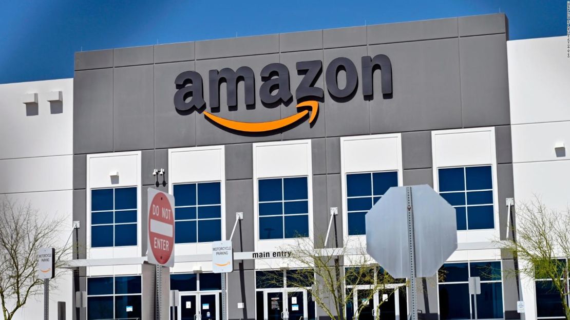 CNNE 1064547 - amazon pagara la universidad a empleados en ee-uu-