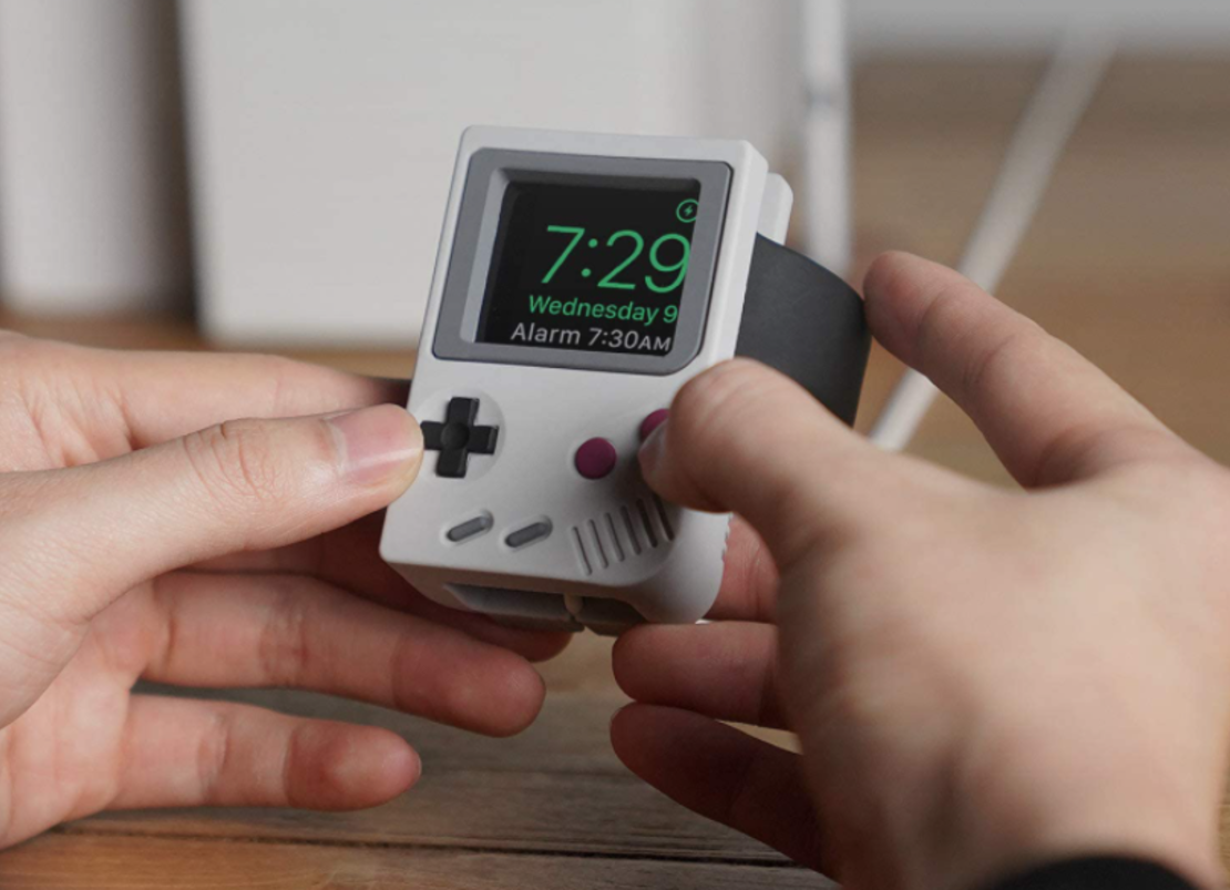 CNNE 1065746 - soporte-nintendo-game-boy-apple-watch