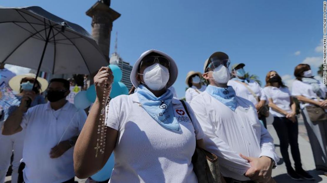 Grupos antiabortistas protestan contra el fallo de la Corte Suprema de México en Monterrey, la capital del estado de Nuevo León, en el noreste del país, el 12 de septiembre.