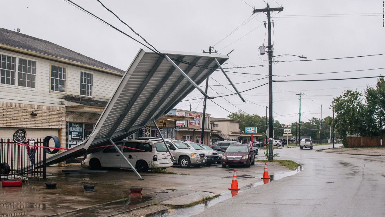 CNNE 1066432 - ¿que danos causo la tormenta tropical nicholas?