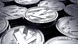 CNNE 1066451 - precio del litecoin sube 25% por culpa de noticia falsa