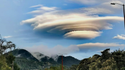 CNNE 1068955 - nubes inusuales cubren los cielos de mexico