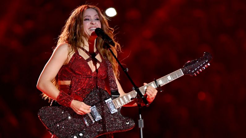 Shakira rompió el récord Guinness al ser la artista femenina con más premios Latin Grammy.