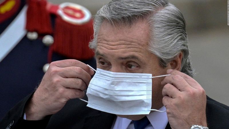 ¿cómo reaccionaron los argentinos ante el levantamiento del uso obligatorio de mascarillas? | cnn