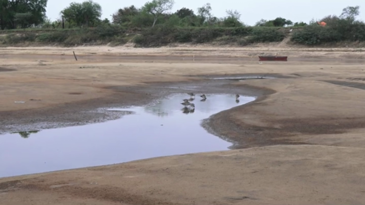 CNNE 1071712 - rio paraguay es afectado por sequia