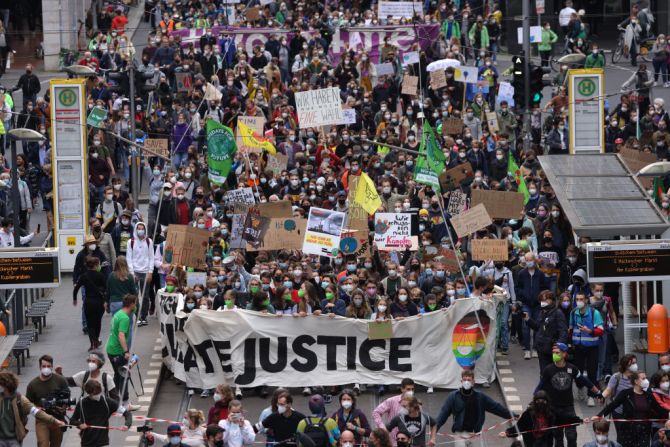 Greta Thunberg encabeza la marcha en Berlín, en la jornada contra el cambio climático organizado por Fridays for Future.