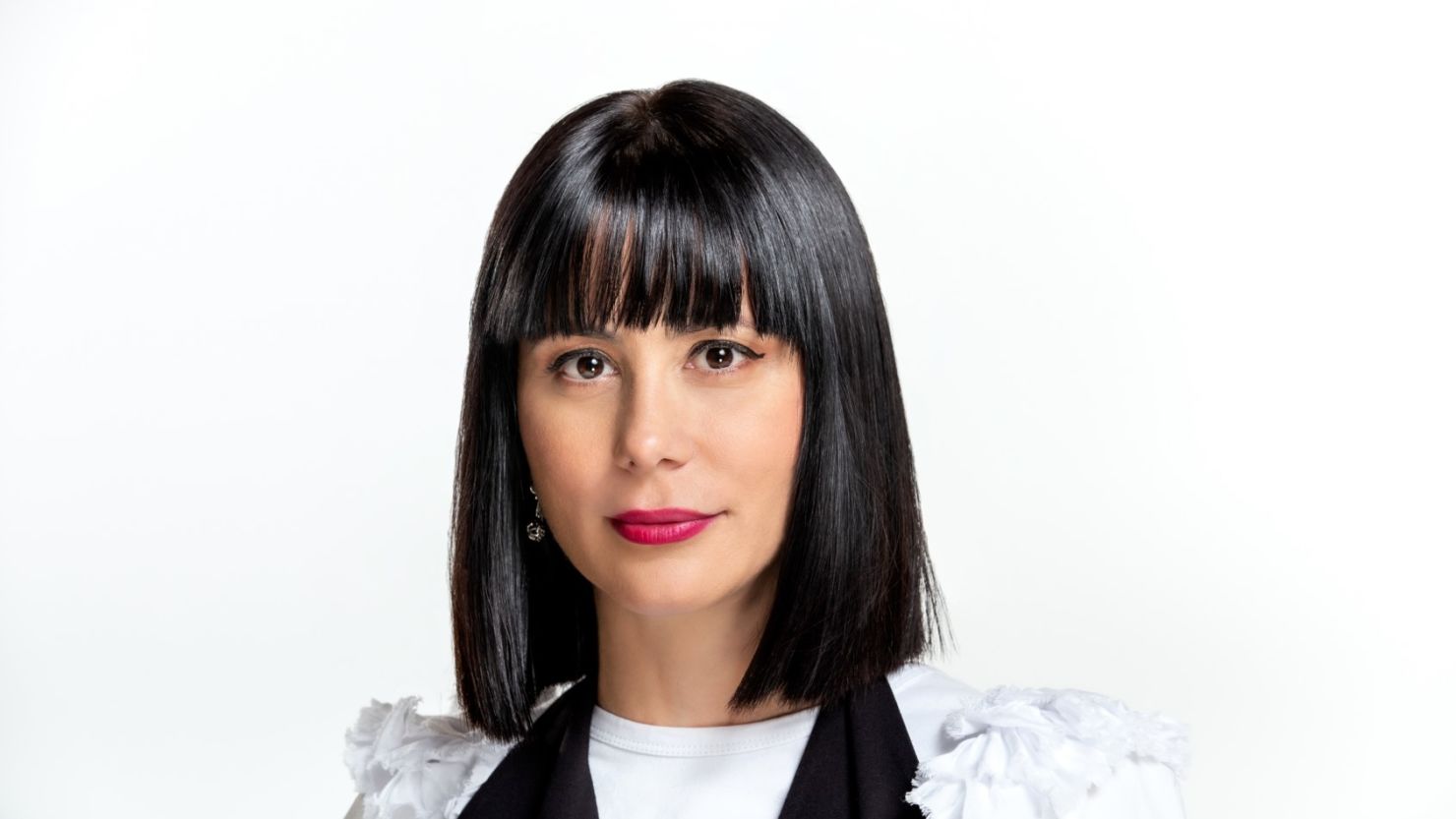 La reconocida escritora y poeta cubana Wendy Guerra se integra a CNN en Español como colaboradora y analista, así como creadora de contenido alternativo para las plataformas digitales y lineal.