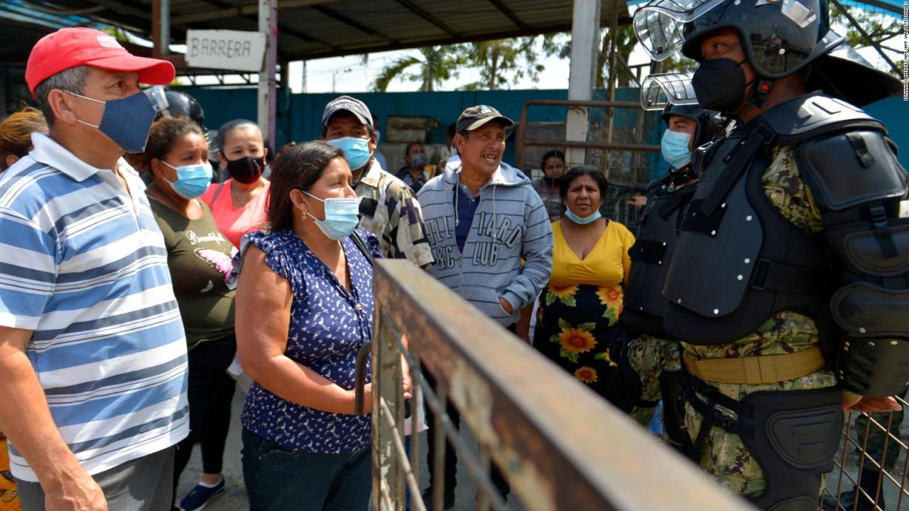 CNNE 1075203 - viven angustia familiares de reos en carcel de ecuador