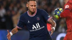 Paris Saint-Germain's Brazilian forward Neymar celebrates after scoring on a penalty during the French L1 football match between Paris-Saint Germain (PSG) and Olympique Lyonnais at The Parc des Princes Stadium in Paris on September 19, 2021. (Photo by FRANCK FIFE / AFP)