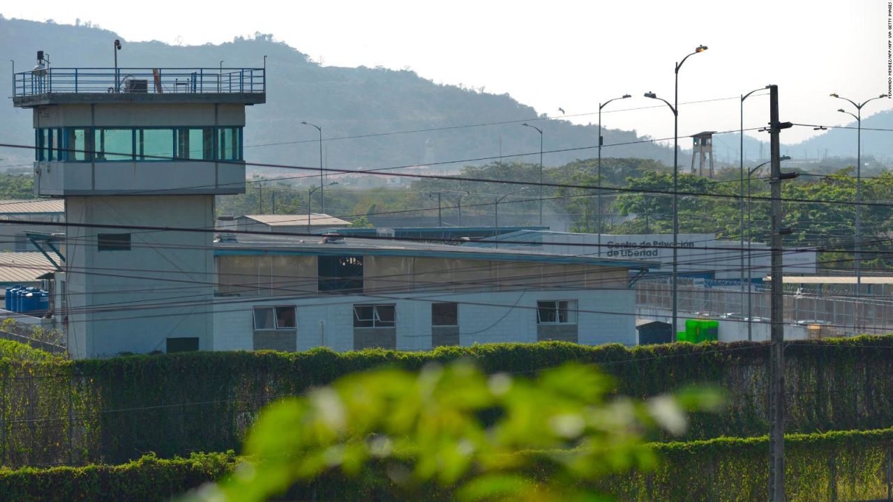 CNNE 1077797 - esta es la situacion alrededor de las carceles de ecuador