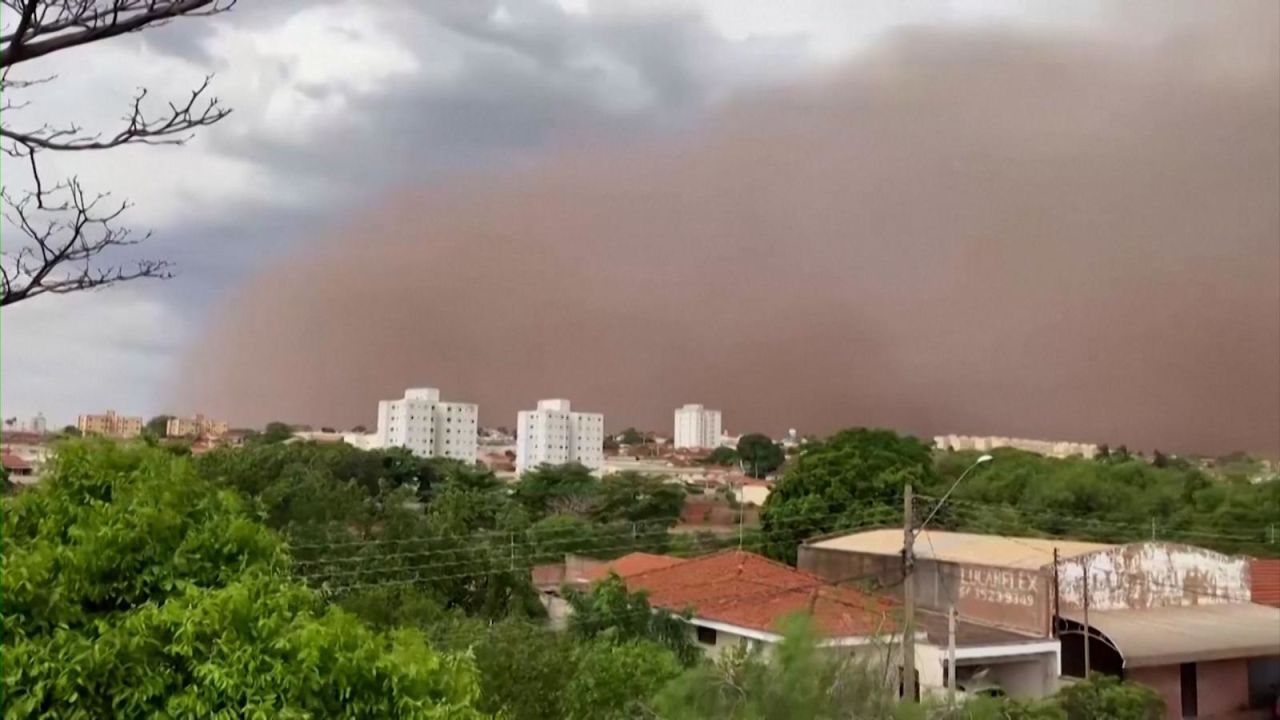 CNNE 1077922 - tormenta de arena tino de naranja el cielo de sao paulo