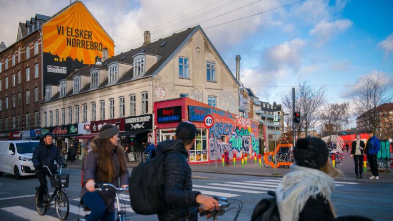 Nørrebro, Copenhague, Dinamarca: el barrio más cool del mundo para 2021, según Time Out es el distrito de Nørrebro en Copenhague, elogiado por Time Out por ser una "deslumbrante mezcla de monumentos históricos, arquitectura ultramoderna y locales de comida y bebida para que esta famosa ciudad gourmet se sienta orgullosa". Créditos: Stefano Guidi/Getty Images