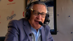 CNNE 1080169 - jaime jarrin, la voz de los dodgers en el salon de la fama