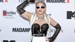 CNNE 1080960 - madonna vuelve a ensenar sus gluteos