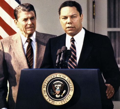 Colin Powell nació el 5 de abril de 1937 en Harlem, Nueva York, y murió el 18 de octubre de 2021 por causas derivadas de covid-19.