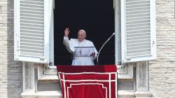 CNNE 1084656 - papa francisco dice que seguira "siendo una plaga"