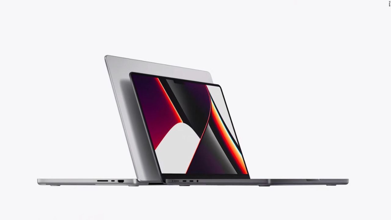 CNNE 1085056 - nueva macbook pro trae de vuelta funciones antiguas