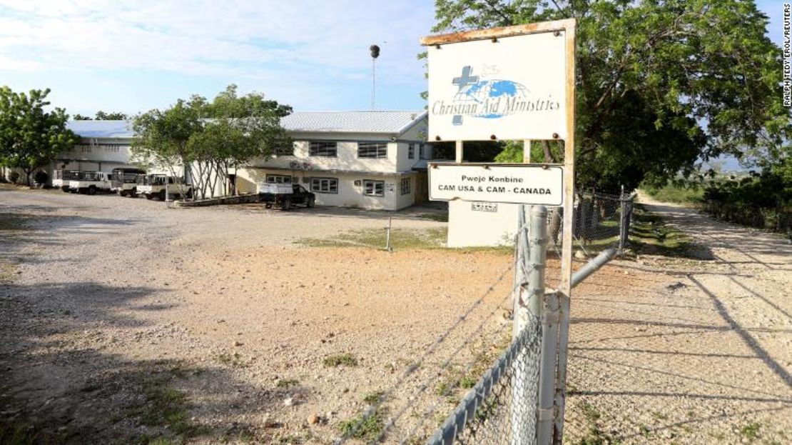 Una entrada al complejo de Christian Aid Ministries en Titanyen, en las afueras de Puerto Príncipe, Haití.