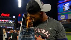 CNNE 1088426 - latinos, claves para astros y braves en la serie mundial