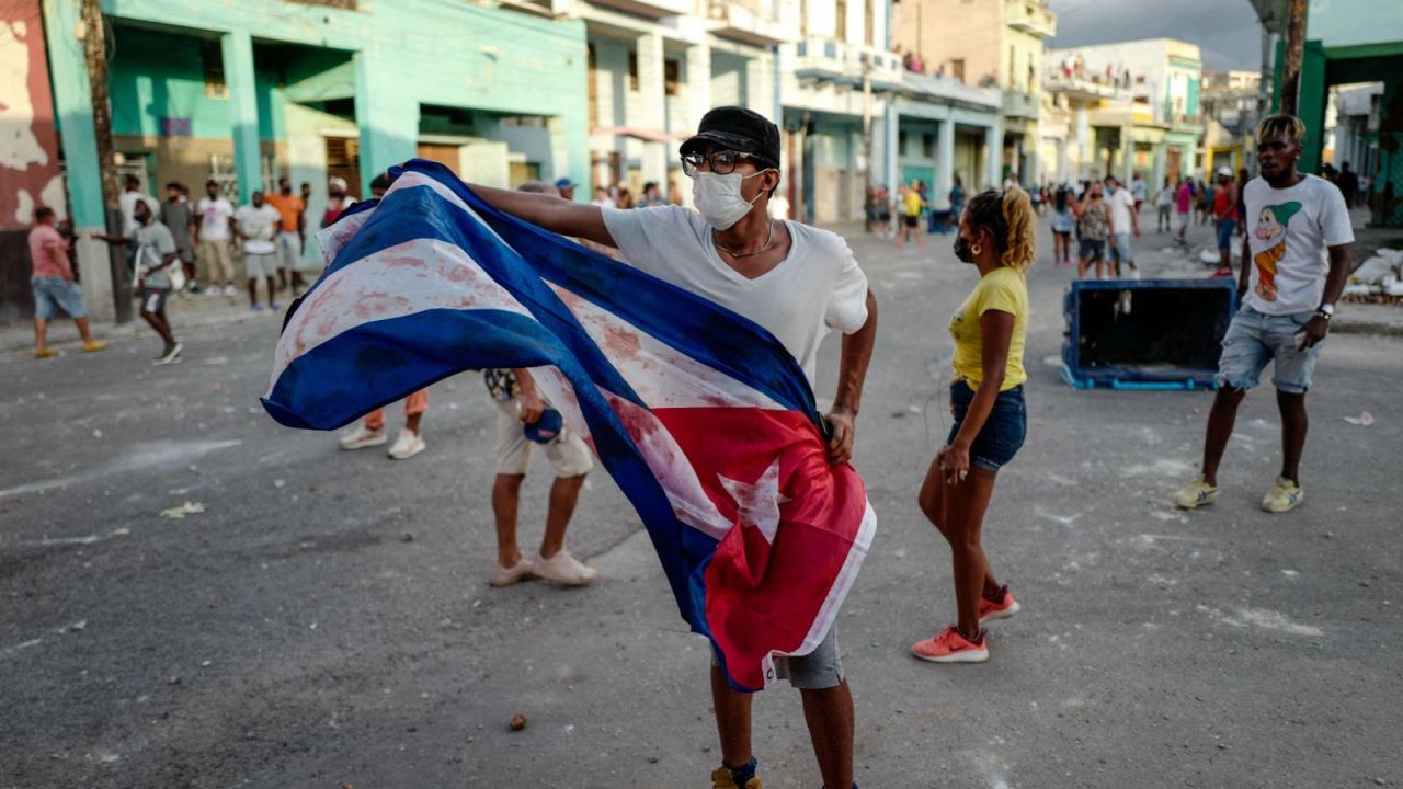 CNNE 1089103 - cilano- reprimir, lo unico que le queda al gobierno cubano