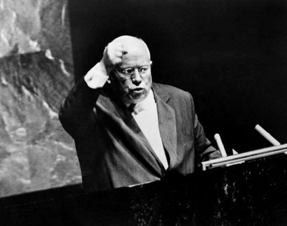 El Jefe de Estado soviético Nikita Khruschev durante un discurso en el marco de la Asamblea General de la ONU.