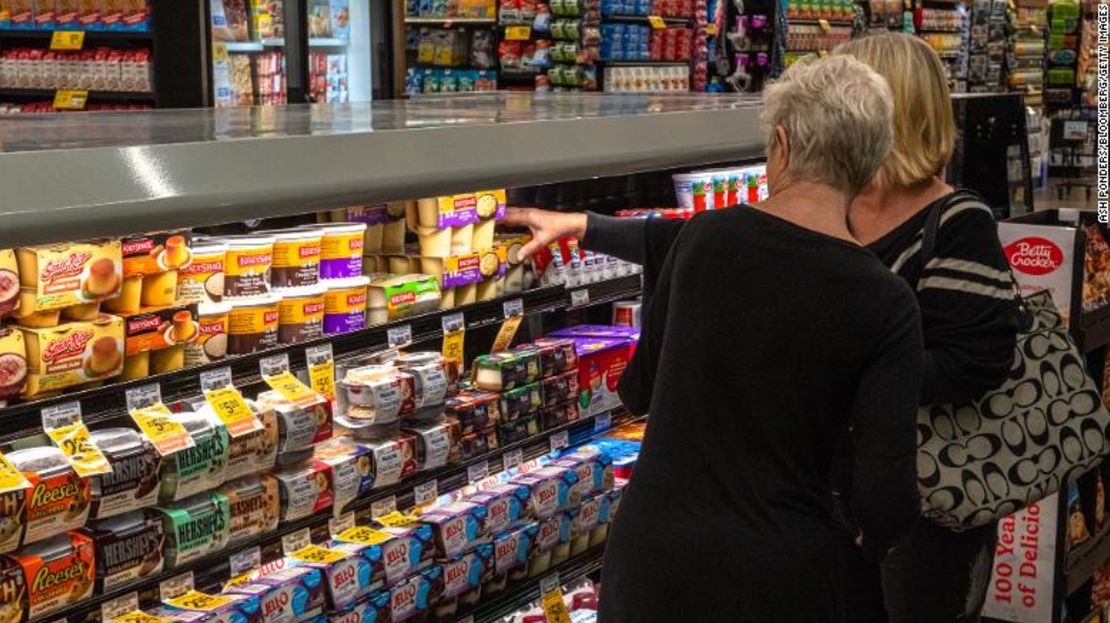 Albertsons y otras cadenas esperan que los consumidores paguen precios más altos sin mucha resistencia.