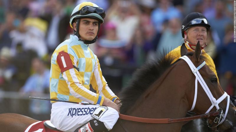 Murió el jockey Miguel Mena en un accidente peatonal | CNN